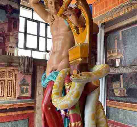 Jeff Koons — Apollo Kithara