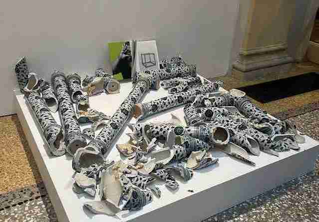 Ai Weiwei - Porcelain Cube destroyed