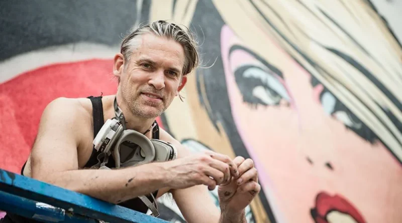 Stephen Bliss. Ph: Nika Kramer